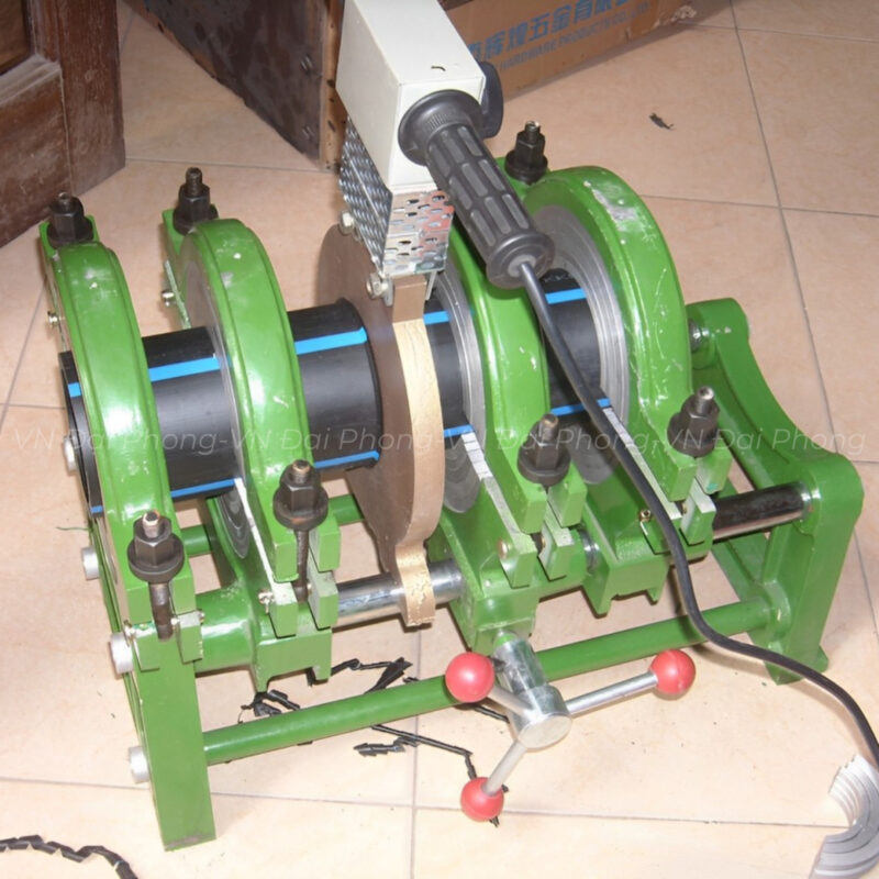 may han hdpe 200 tay quay 2