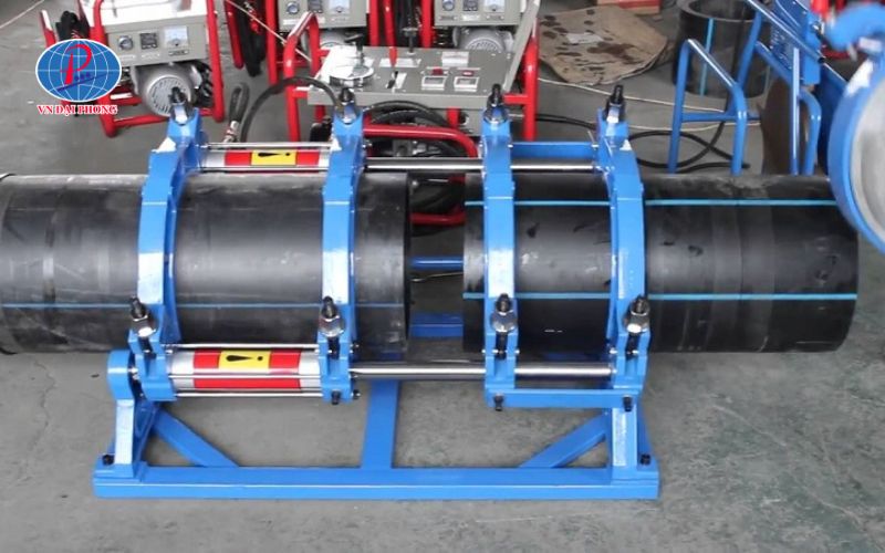 Bước 1: Lắp máy hàn ống nhựa PPR